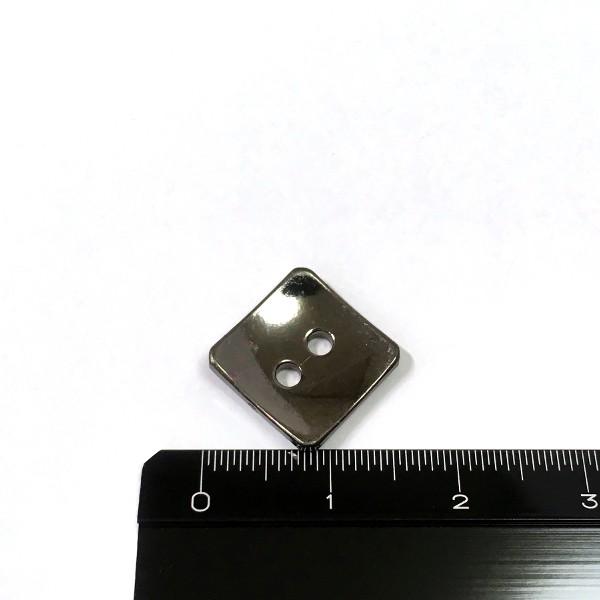 15mm（1個）：スクエア（四角）表穴メタルボタン：DA-250 手芸