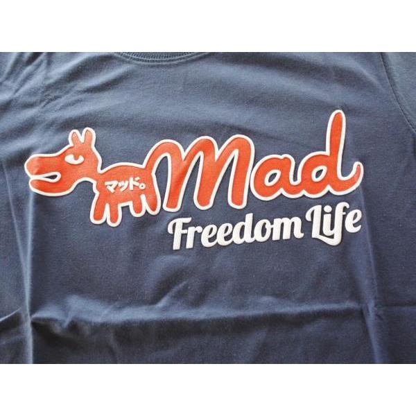 日本語　カタカナ【mad 】FREEDOM LIFE TシャツMサイズ色濃紺 |  | 01