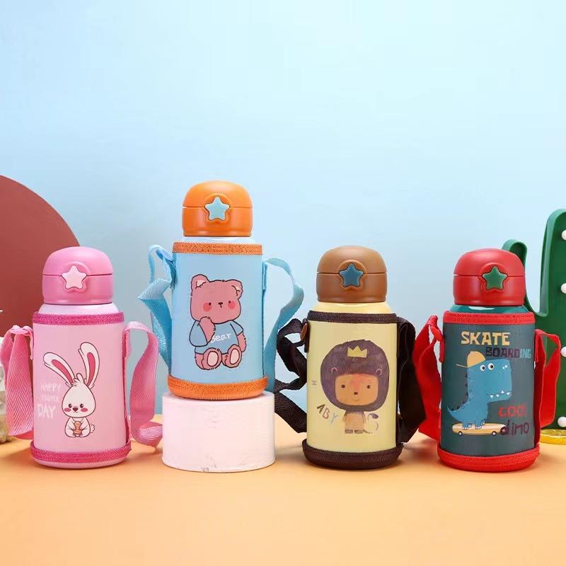 超格安一点 送料無料 水筒 子供 おしゃれ 2way ステンレス ストロー付き コップ付 肩掛け 保温 保冷 超軽量 ボトル500ml 通学 キッズボトル クリスマス 78 Columbiatools Com