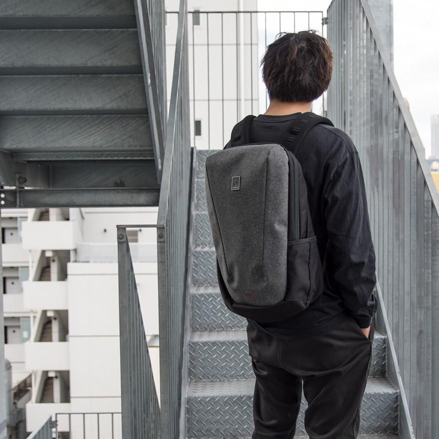 卸売り CHROME INDUSTRIES 軽量 大容量 高機能 19L シンプル