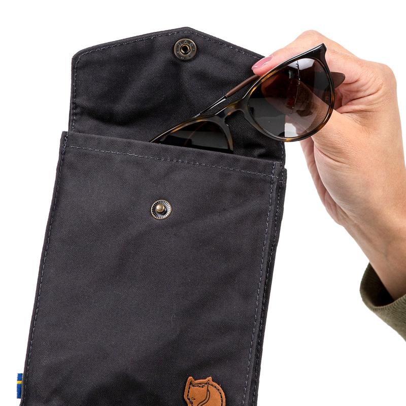 FJALL RAVEN ショルダーバッグ 小型 Fjall Raven フェール FJALL RAVEN ショルダーバッグ 小型 Fjall Raven フェール
