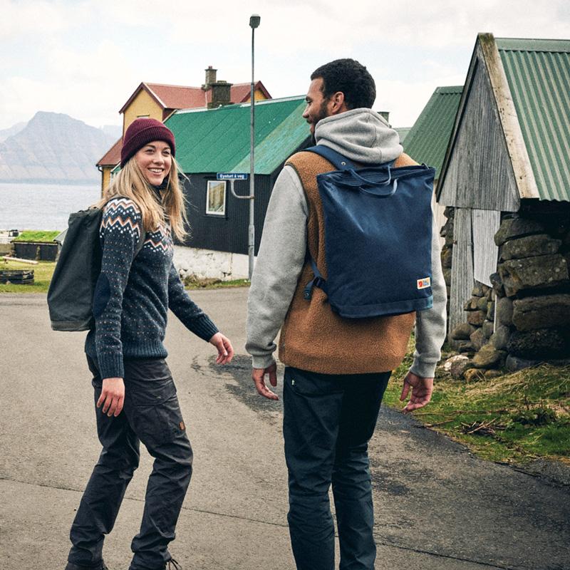 FJALL RAVEN デイパック Fjall Raven フェールラーベン Vardag FJALL RAVEN デイパック Fjall Raven フェールラーベン Vardag