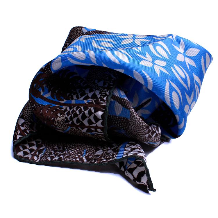 FRANCO BASSI　フランコバッシ　ポケットチーフ　正規取扱店　FRANCO BASSI-8097-2 サックスブルーアニマル柄 | FRANCO BASSI | 01