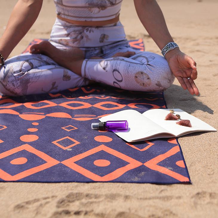 ヨガタオル 大判 180cm ヨガラグ おしゃれ 滑らない 滑り止め 速