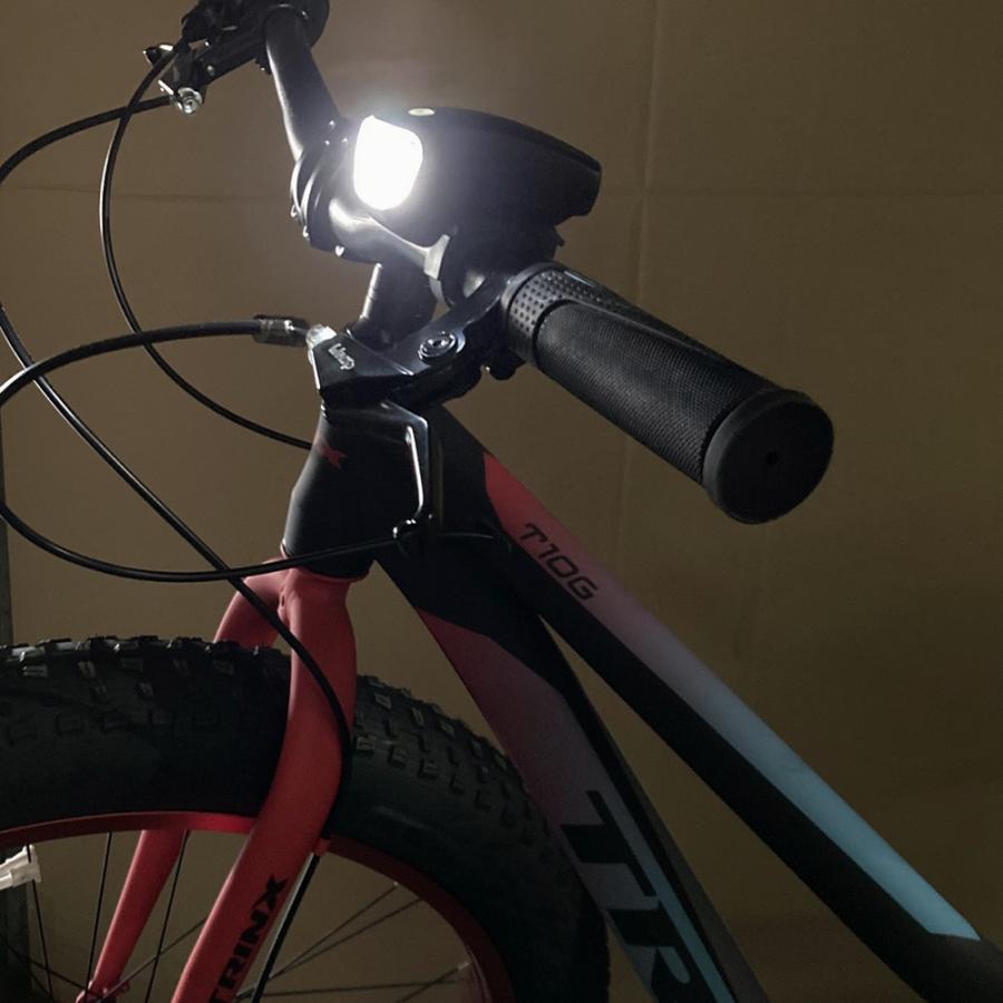 自転車用ライトとアクセサリーセット 自転車用ライト 軽量 LED 50g以下 安い 高輝度 防滴 ヘッドライト 点灯