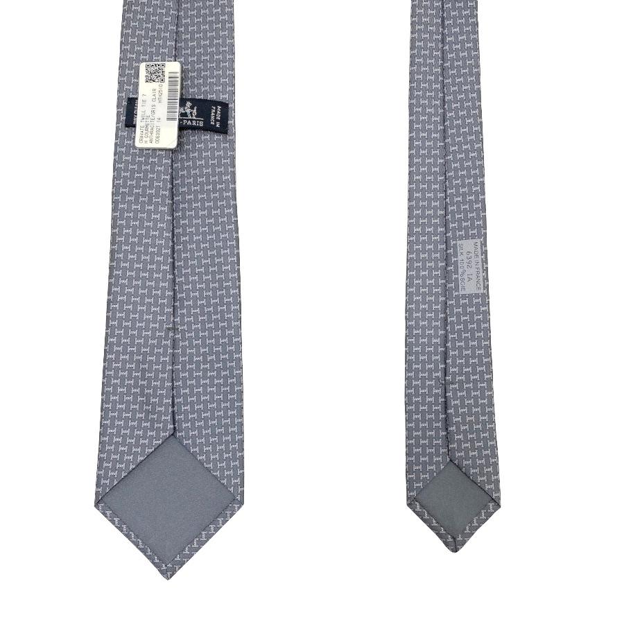 HERMES グレー ネクタイ Hロゴ HERMES（エルメス） 【新品】エルメス ネクタイ シルクツイルタイ 7cm