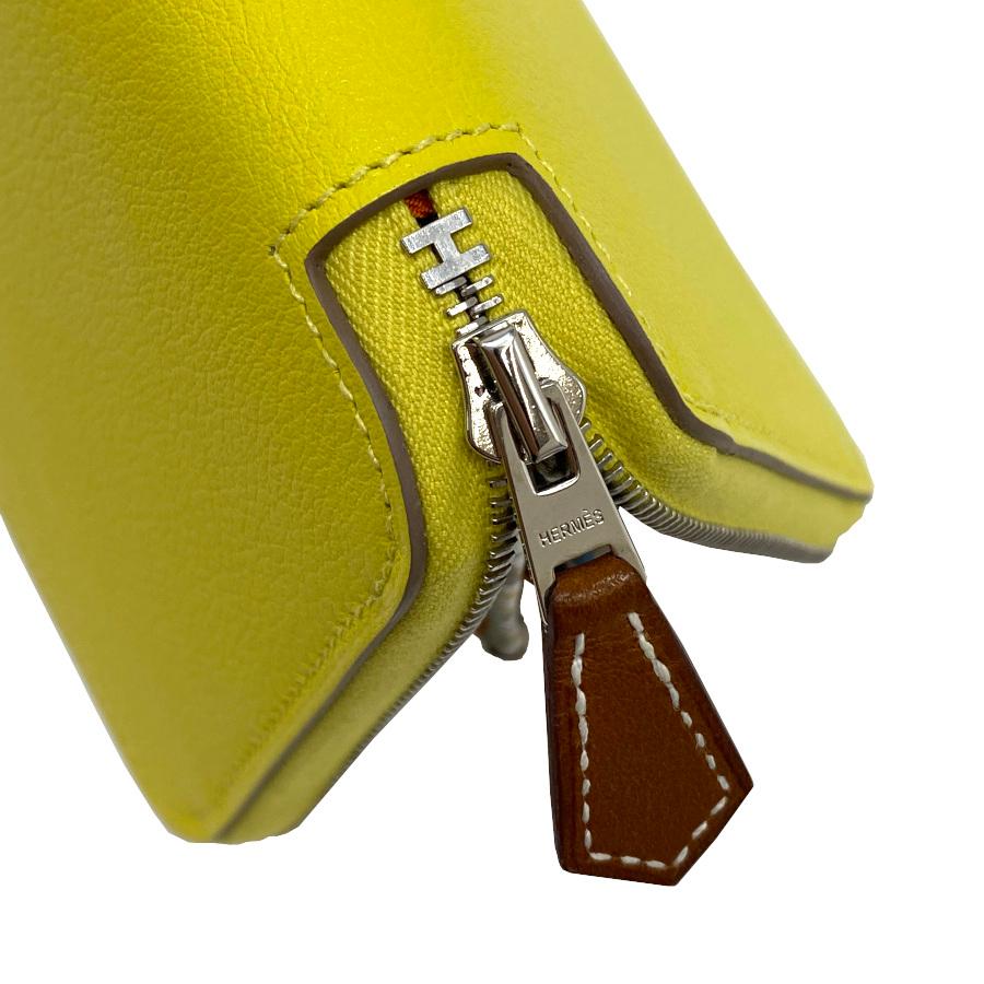 新品並み✨エルメス　アザップ　シルクイン　コンパクト　イエロー　W刻印　2024 HERMES（エルメス） 【1回短時間のみ使用】エルメス ミニ財布 アザップ