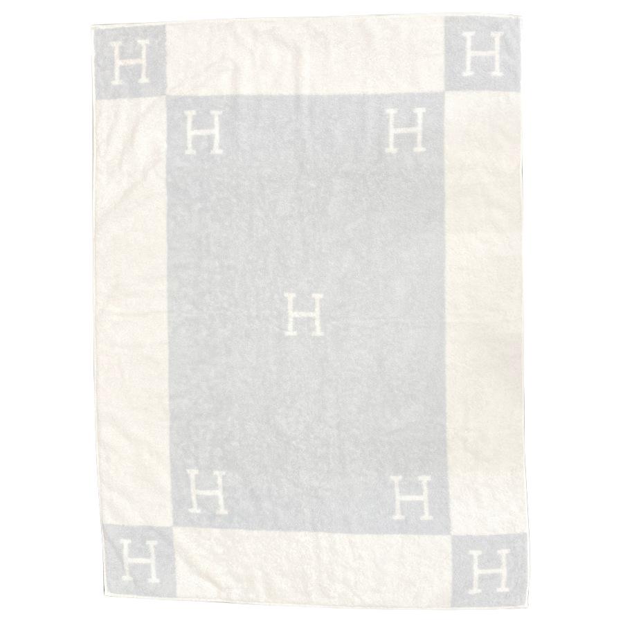 HERMES（エルメス） 【新品】エルメス バスタオル《アヴァロン》ブルー