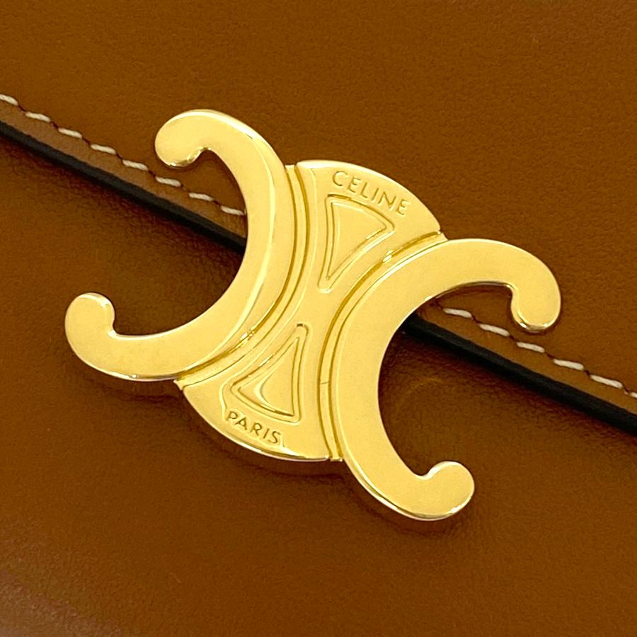 CELINE（セリーヌ） 【新品】セリーヌ 折り財布 スモール フラップ