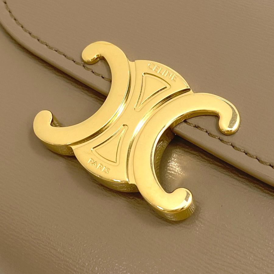 セリーヌ CELINE スモール フラップウォレット トリオンフ 2つ折り財布 CELINE セリーヌ 二つ折り財布 TRIOMPHE COMPACT WALLET