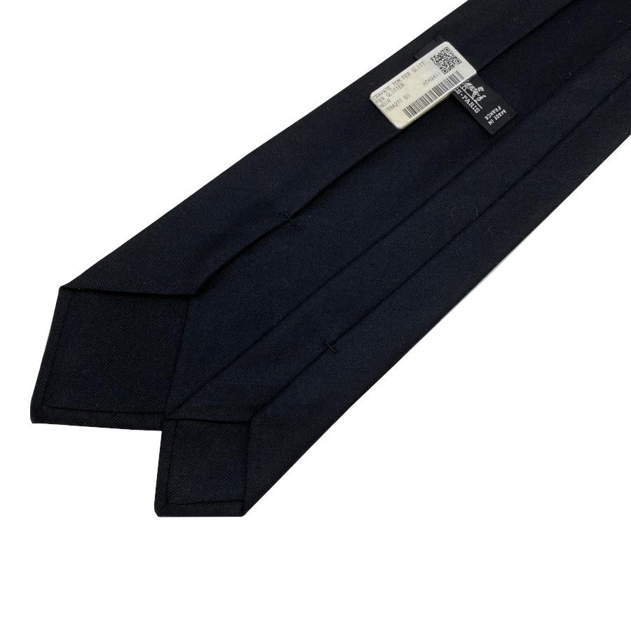 美品✨HERMES ネクタイ　エルメス　無地　ソリッド　黒　ブラック　最高級 HERMES 【新品】エルメス ネクタイ シルクツイルタイ シルクタイ 7cm