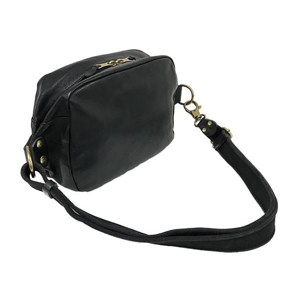 IL BISONTE（イルビゾンテ） バッグ ボディバッグ ショルダーバッグ