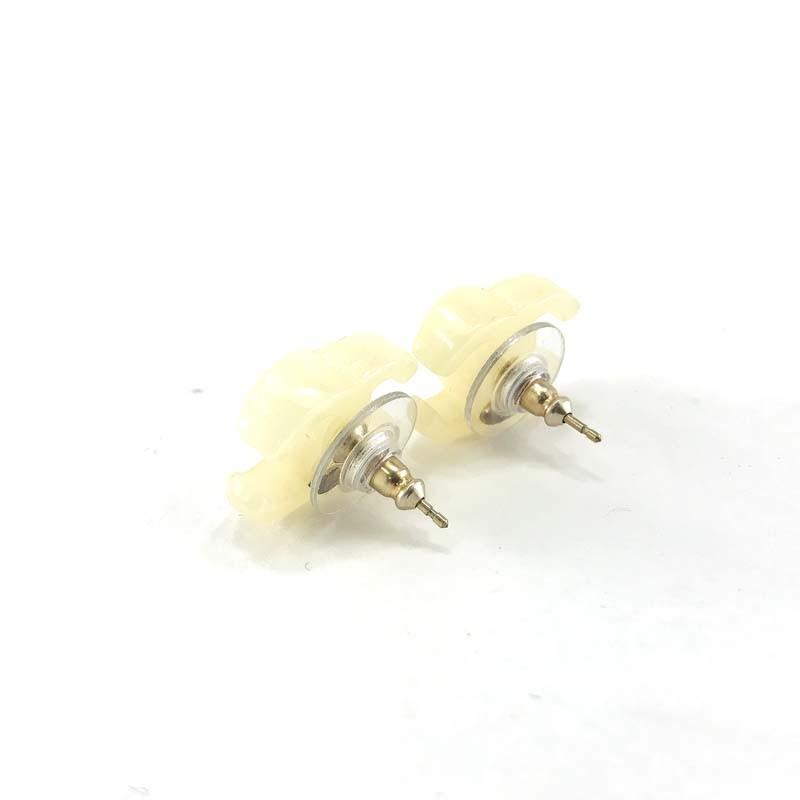 CHANEL（シャネル） ピアス ココマーク アクセサリー アイボリー