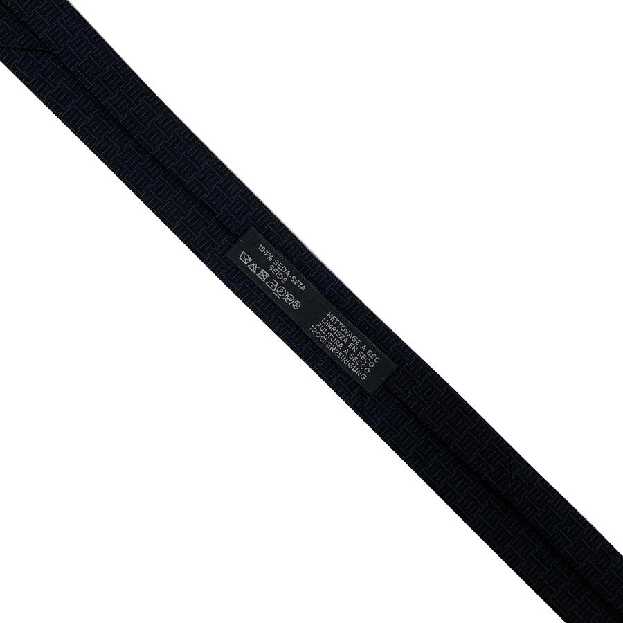 【新品】エルメス HERMES ネクタイ シルクタイ7cm《 シュヴァル・ヘヴィメタル 》ブラック ダークグレー 黒 灰色 プレゼント ギフト メンズ 男性 H334295T 01の画像