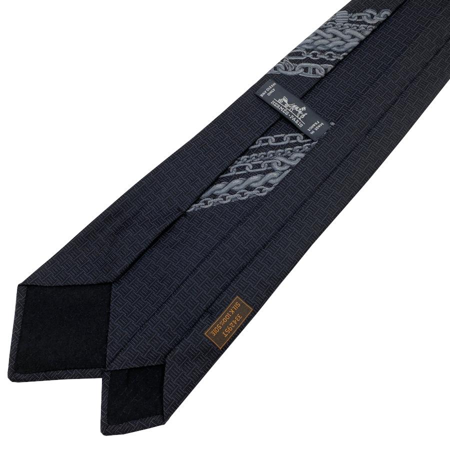 【新品】エルメス HERMES ネクタイ シルクタイ7cm《 シュヴァル・ヘヴィメタル 》ブラック ダークグレー 黒 灰色 プレゼント ギフト メンズ 男性 H334295T 01の画像