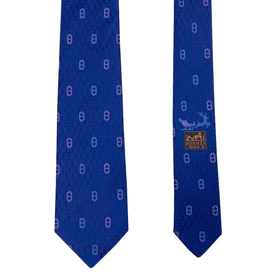 週末限定【値下げ】【美品】HERMES ネイビー シルクタイ 箱付 HERMES（エルメス） 国内完売商品【新品】エルメス シルクタイ 7CM
