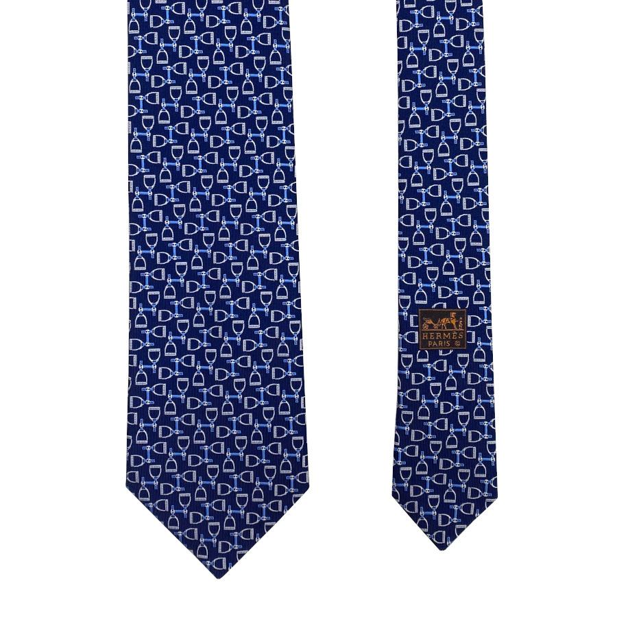HERMES ネクタイ 紋章柄 ネイビー HERMES（エルメス） 【新品】エルメス ネクタイ シルクツイルタイ 8cm