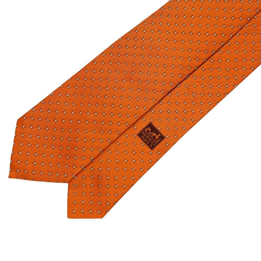国内完売商品【新品】エルメス HERMES ネクタイ ヘヴィシルクタイ 8CM《ファインH》橙色 灰色 ホワイト 白 ギフト プレゼント 男性 メンズ H659290 T08の画像