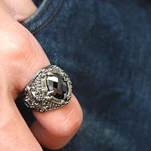 ブラスアクセサリー リング・指輪 リリー・ユリ ブラックルテニウム