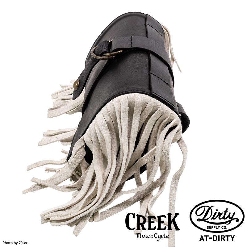 CREEK x AT-DIRTY レザー フリンジ ツールバッグ ブラック CREEK MOTORCYCLE x AT-DIRTY レザー フリンジ ツールバッグ ブラック