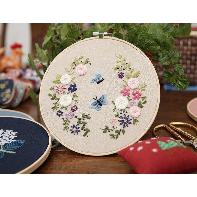 雑誌で紹介された 刺繍キット 立体パンジーの花柄 フランス刺繍 クロスステッチ 絵画
