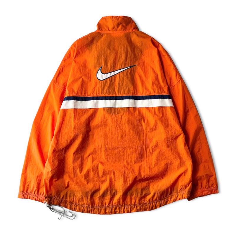 NIKE 90s ビッグ スウォッシュ ロゴ 刺繍 ハーフジップ プル NIKE 90s ビッグ スウォッシュ ロゴ 刺繍 ハーフジップ プル