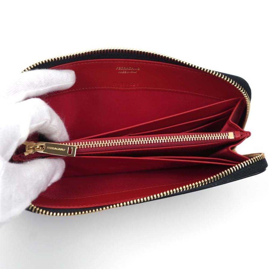 美品 フェラガモ 長財布 ガンチーニ　ラウンドファスナー 黒 ロゴ金具 金ロゴ FERRAGAMO（フェラガモ） 財布 長財布 ガンチーニ レディース ラウンド