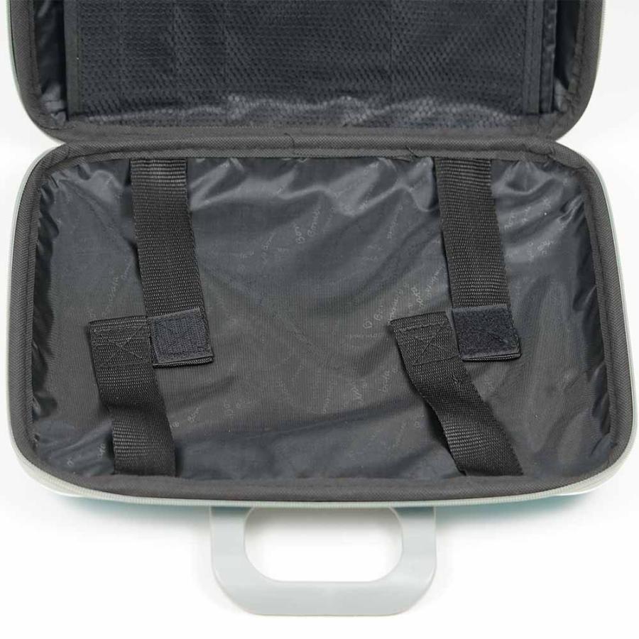 【ほぼ新品】Bombata 13インチ PCバッグ★ブラック★1回使用★極美品 Bombata（ボンバータ） 並行輸入品 アウトレット(付属品なし) Bombata