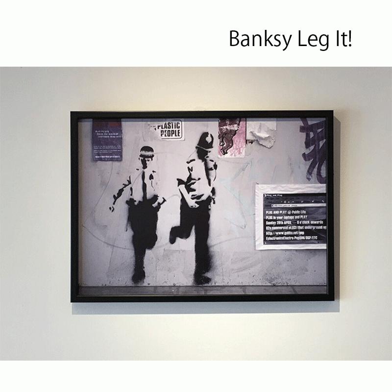 【bicosya/美工社】Banksy /バンクシー Leg It ! IBA-62209　《おしゃれ/御祝/絵/壁掛/ポスター／アート/芸術/美術/教材/ピクチャー/飾り/》｜3chome-market｜02