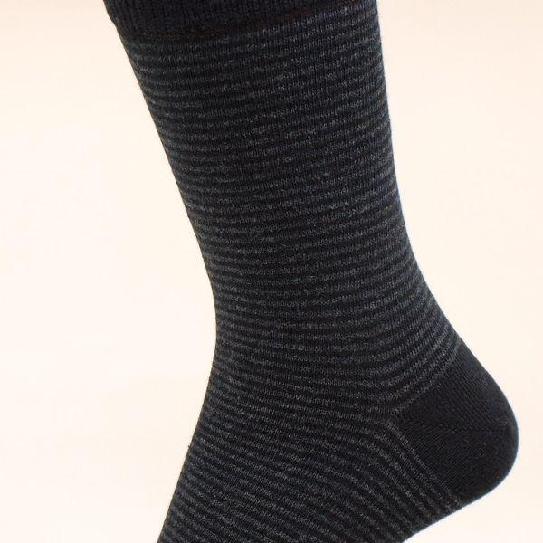 靴下 婦人ピンボーダークルーソックス　日本製　よりどり3足 オールシーズン　かかと補強 |  | 01