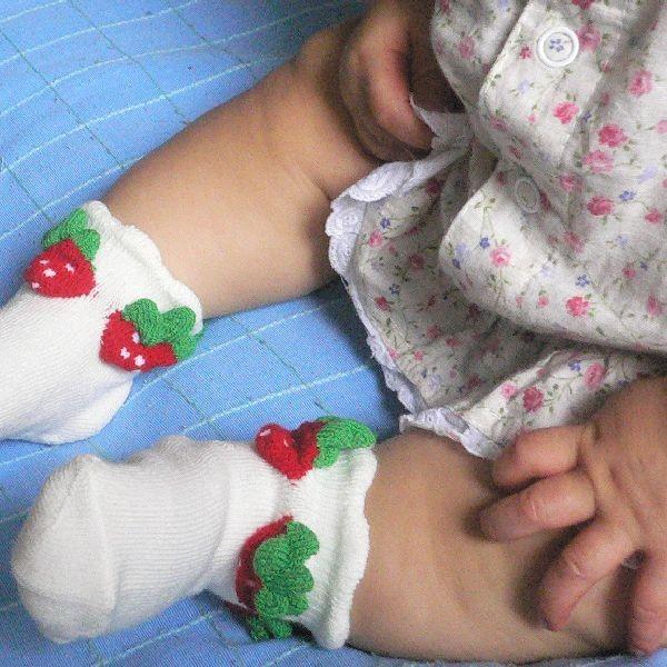 ベビー靴下　イチゴ　かわいい　　いちごソックス　3Dsocks　日本製 |  | 02