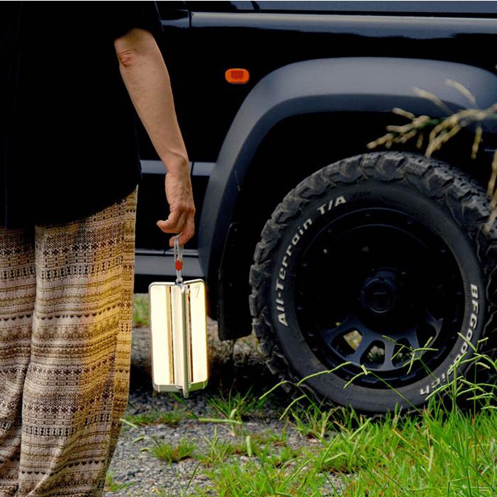 LEDランタン 導光板ランタン 充電式 大容量充電池 300時間点灯 無段階調光 電球色 ストラップ付き 専用ケース付き CL6 |  | 09