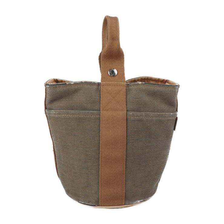 エルメスのバケツ型バック