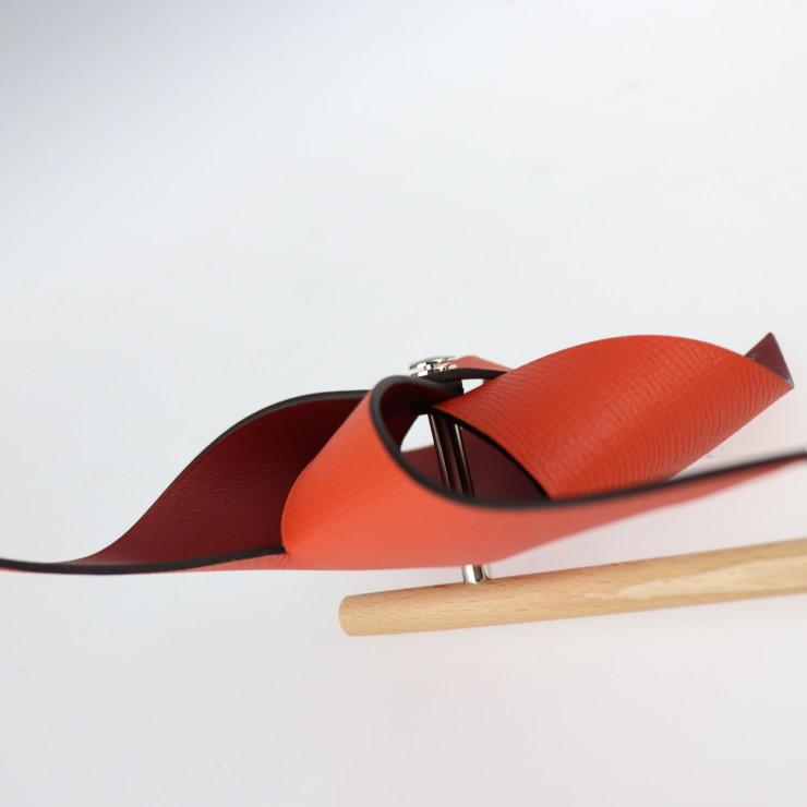 エルメスpetit hヴォーエプソン風車レッド