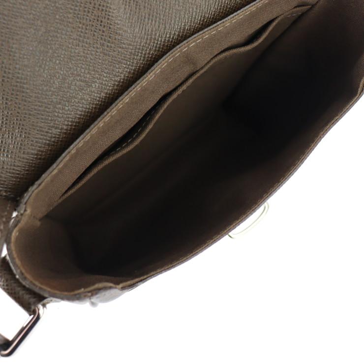 美品 LOUIS VUITTON ルイヴィトン ルカ タイガ ショルダーバッグ グリズリ ダークブラウン 茶系 M31198 レザー 斜め掛け コンパクト メンズ 箱 ギャランティカード付 D メンズファッション 美品 ルイヴィトン ルカ ショルダーバッグ M31198