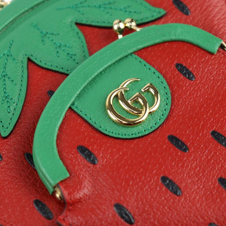 GUCCI 新品未使用展示品 グッチ いちご型ポシェット ショルダー GUCCI 新品未使用展示品 グッチ いちご型ポシェット ショルダー