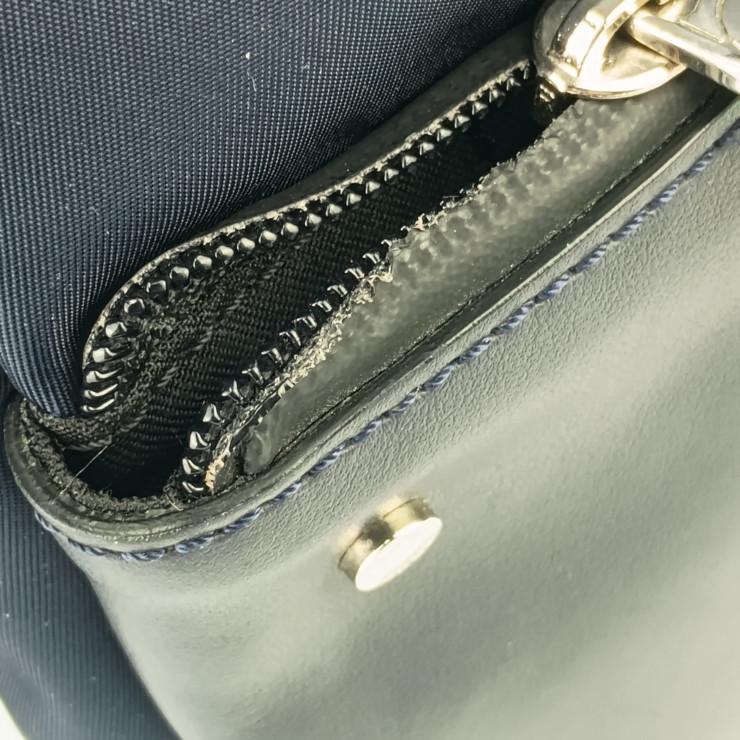 FENDI（フェンディ） 美品 ボディバッグ バッグ バグズ ワンショルダー