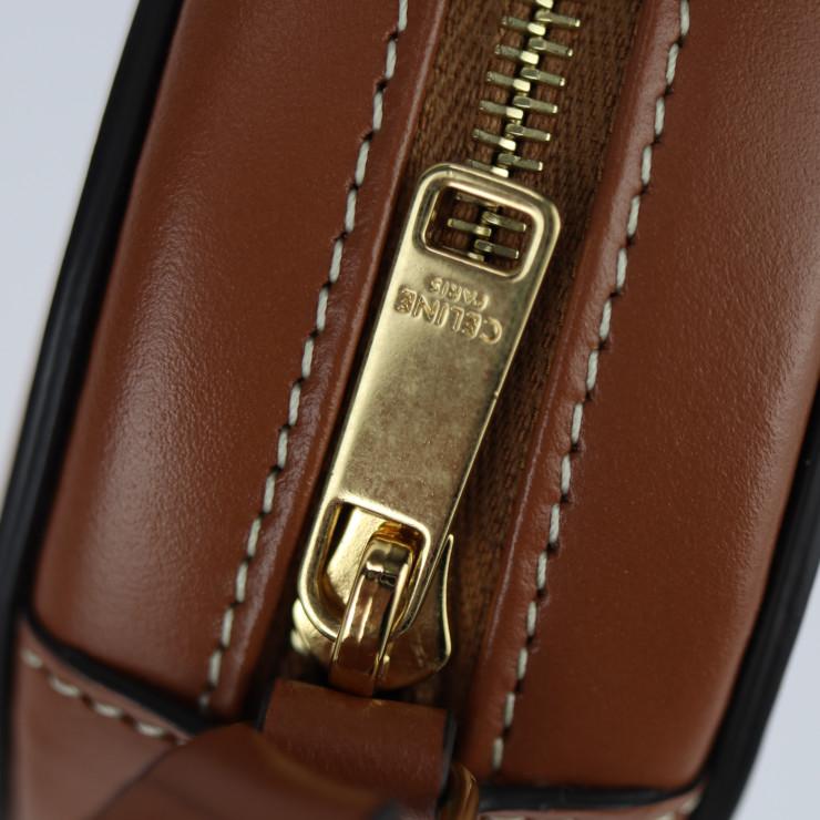 CELINE 新古未使用展示品 セリーヌ クロスボディ オーバルパース CELINE 新古未使用展示品 セリーヌ クロスボディ オーバルパース