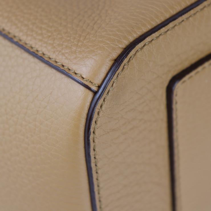 Bally 超美品 BALLY バリー ソメ ミディアム ハンドバッグ Bally 超美品 BALLY バリー ソメ ミディアム ハンドバッグ