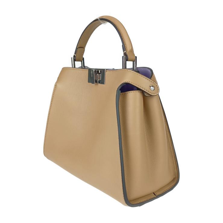 FENDI（フェンディ） 超美品 ハンドバッグ ピーカブー エッセン 