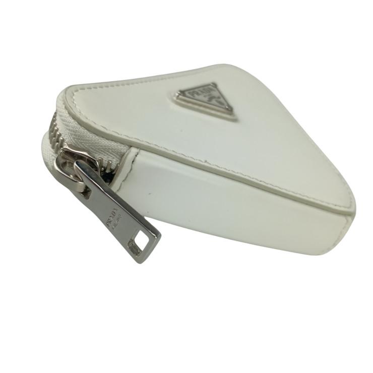 美品 PRADA トライアングル レザー ショルダーバッグ チェーン ポーチ PRADA プラダ ショルダーバッグ トライアングル チェーン ポーチ