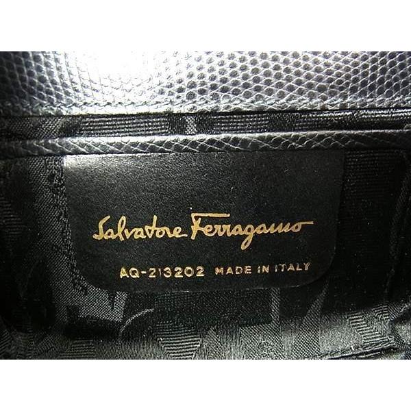FERRAGAMO（フェラガモ） ショルダーバッグ ヴァラリボン 213202 
