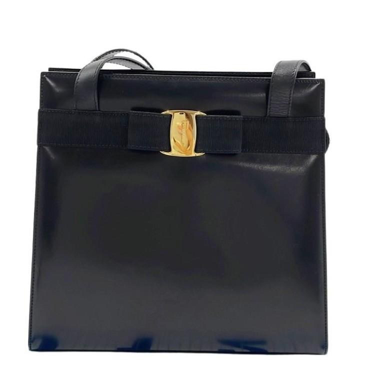 FERRAGAMO（フェラガモ） ショルダーバッグ ヴァラリボン BL-216 676