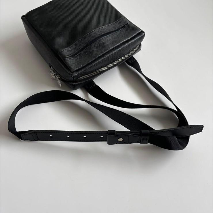 【美品】LOUIS VUITTON サヤン タイガ ショルダーバッグM30902 LOUIS VUITTON（ルイ・ヴィトン） ショルダーバッグ サヤン M30902