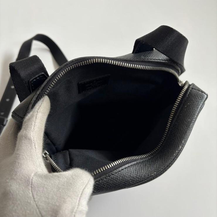LOUIS VUITTON（ルイ・ヴィトン） ショルダーバッグ サヤン M30902