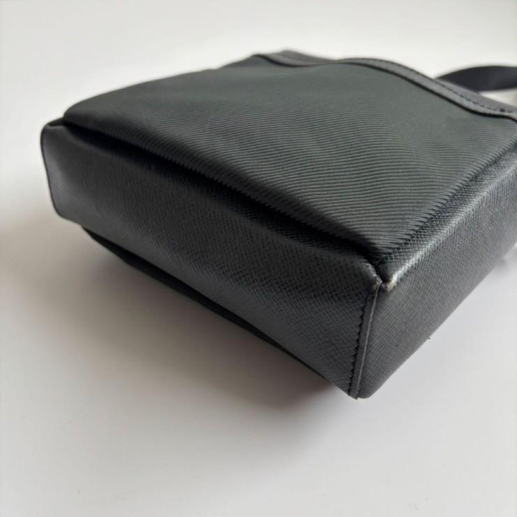 LOUIS VUITTON（ルイ・ヴィトン） ショルダーバッグ サヤン M30902