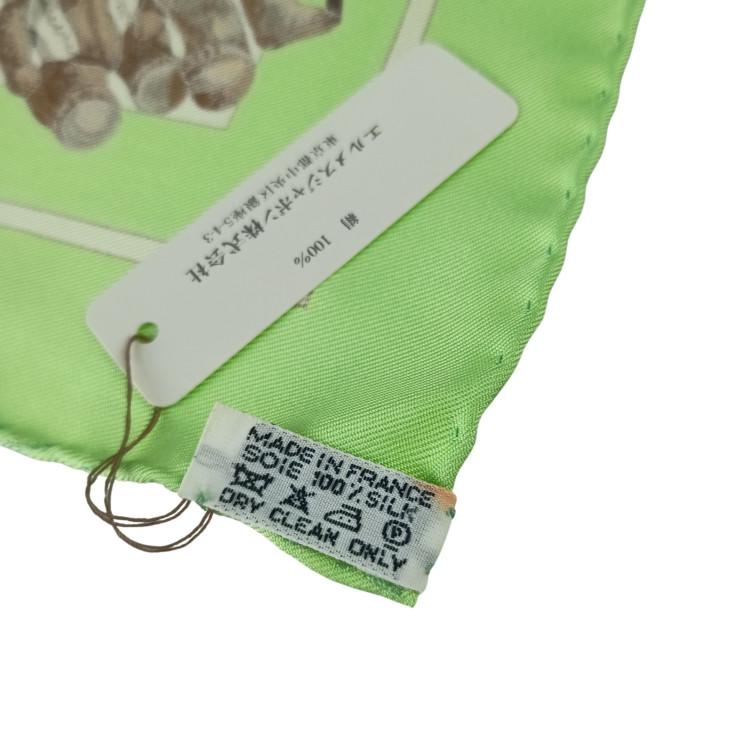 HERMES プチカレ　シルク　スカーフ HERMES（エルメス） スカーフ カレ42 プチカレ シルク100％ マルチ