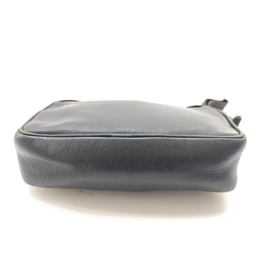 LOUIS VUITTON（ルイ・ヴィトン） セカンドバッグ カルガ M30812