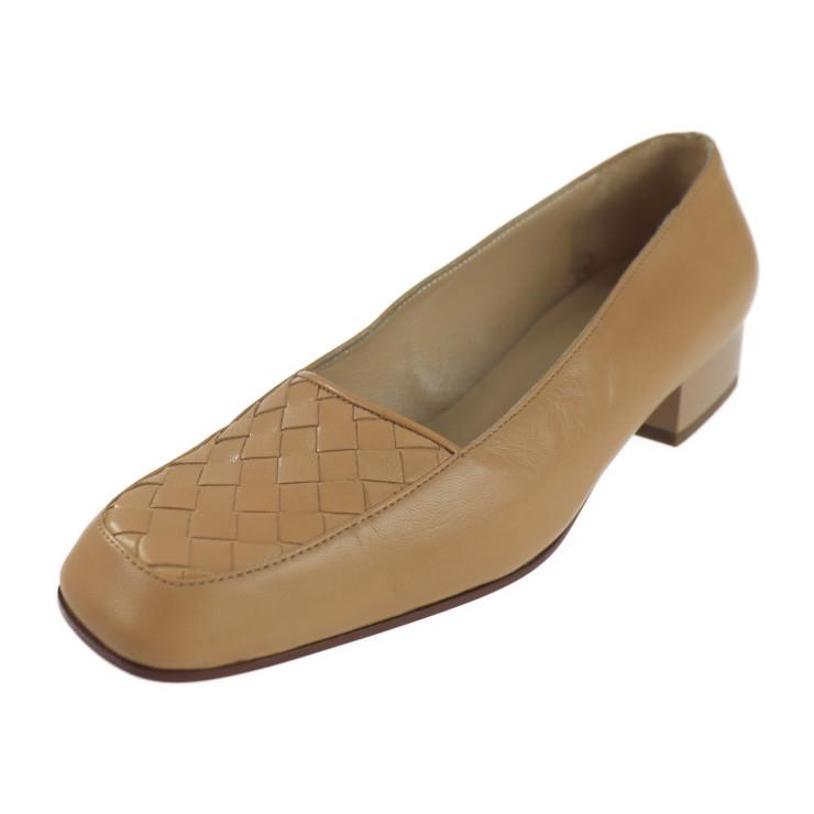 BOTTEGA VENETA（ボッテガ・ヴェネタ） 超美品 イントレチャート 