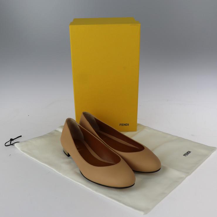 FENDI（フェンディ） 新古未使用展示品 パンプス ラウンドトゥ #37 1/2 